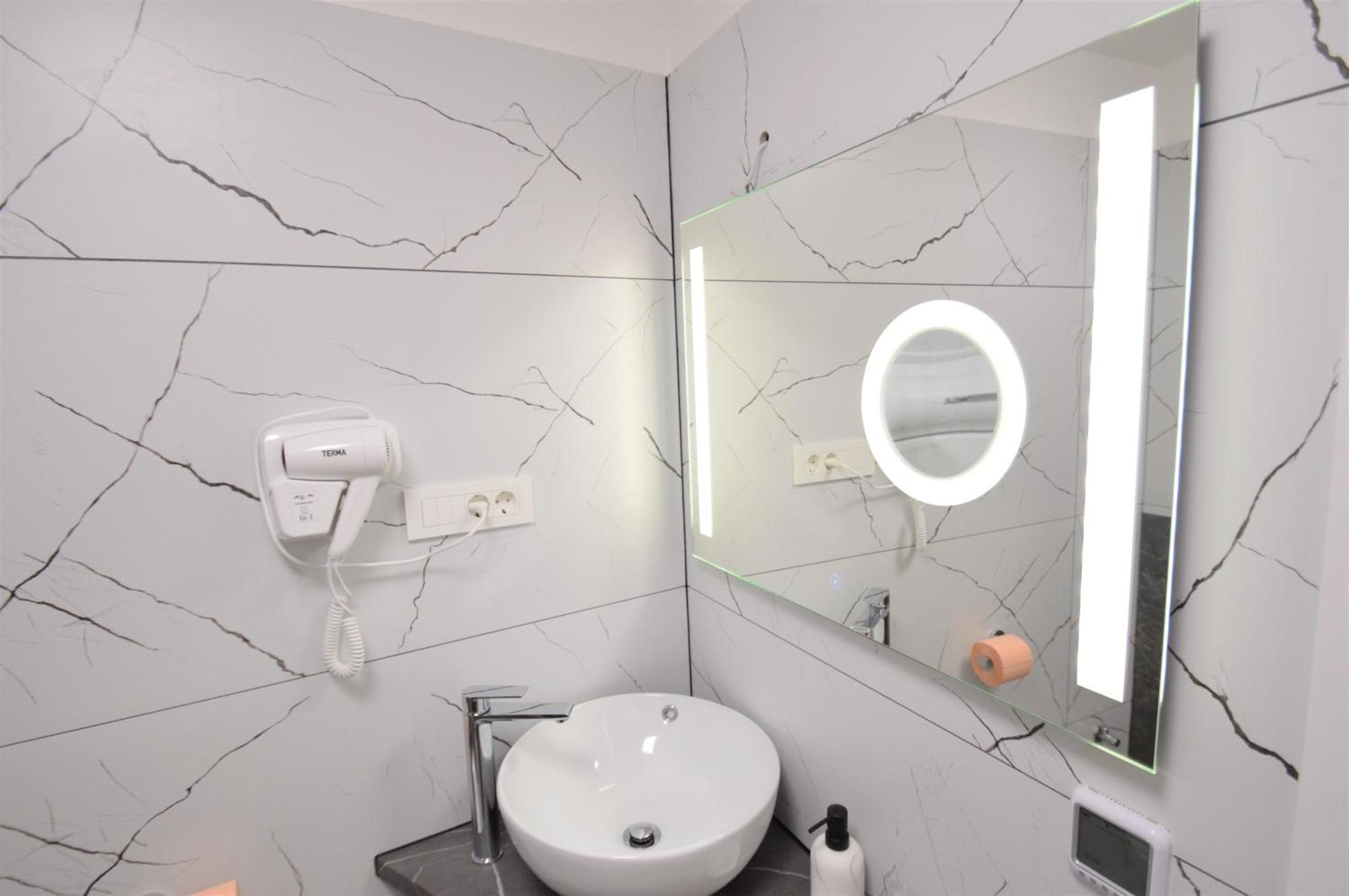 K Rooms Old Town Self Check In Zadar Exterior photo